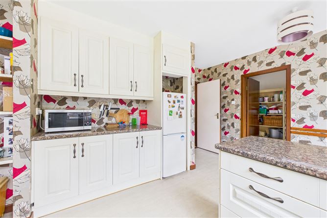 7 Leoville, Dunmore Road, Waterford City, Co. Waterford