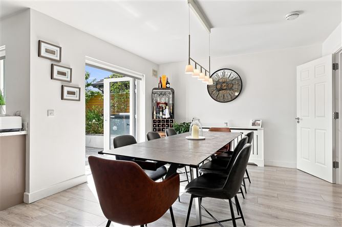 Photo 13 of 27 — 1 Bachelor`s Cove, Sundrive Road, Rush, Dublin