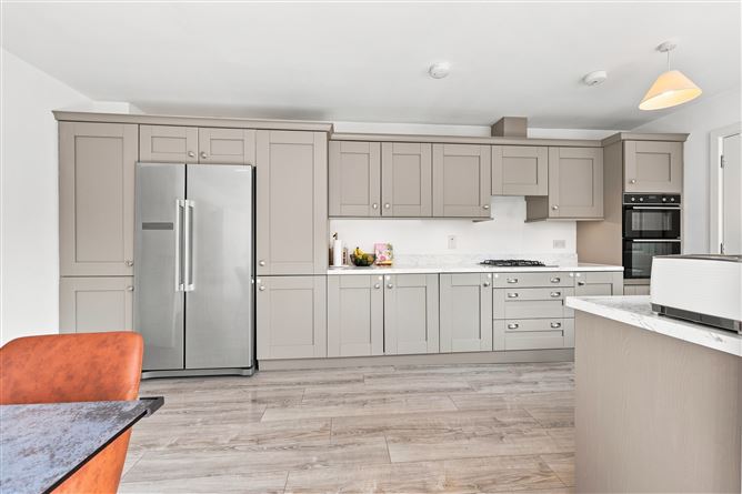 1 Bachelor`s Cove, Sundrive Road, Rush, Dublin
