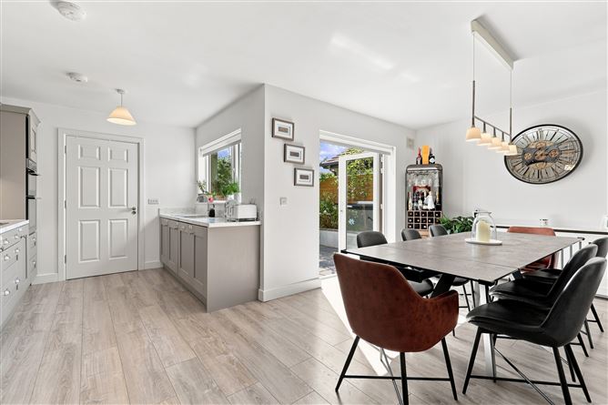 Photo 11 of 27 — 1 Bachelor`s Cove, Sundrive Road, Rush, Dublin