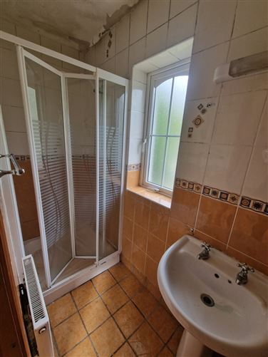 2 Parnell Grove, Gort Road, Ennis, Co. Clare