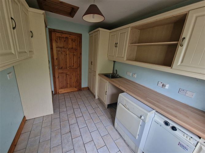 2 Parnell Grove, Gort Road, Ennis, Co. Clare