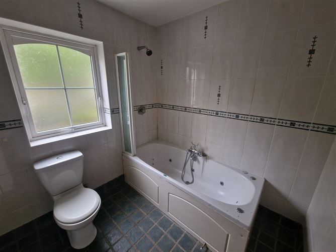 2 Parnell Grove, Gort Road, Ennis, Co. Clare
