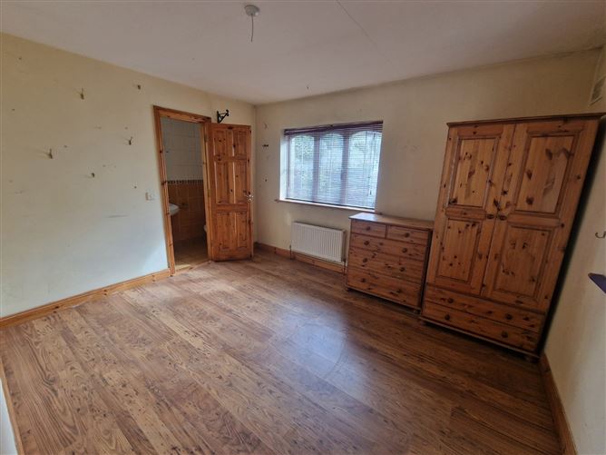 2 Parnell Grove, Gort Road, Ennis, Co. Clare