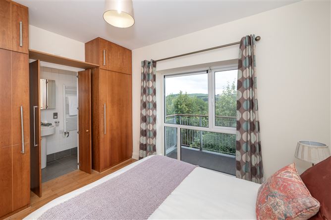 14 The Crescent, Old Fort Road, Ballincollig, Co. Cork
