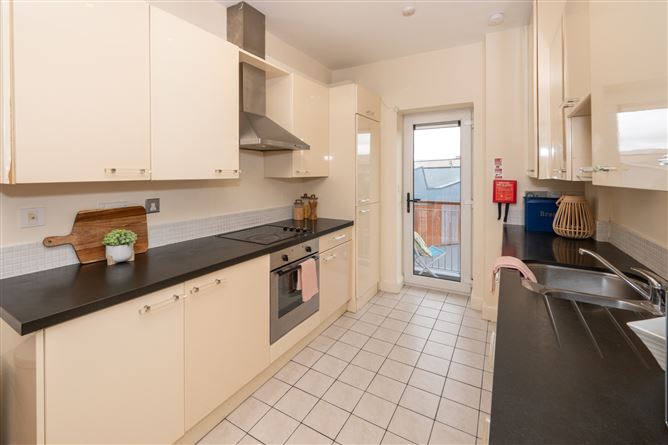 14 The Crescent, Old Fort Road, Ballincollig, Co. Cork