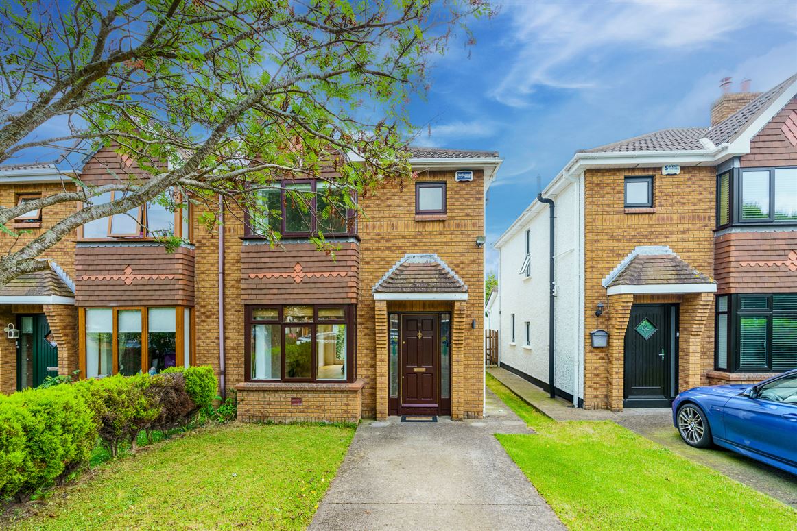 10 Glenbourne Grove, Leopardstown Valley, Leopardstown, Dublin 18