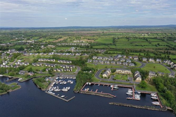 16 Shannon Haven, Dromod, Carrick-On-Shannon, Leitrim