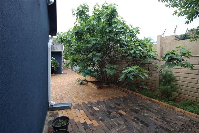 Private, Arbroath Rd, Johannesburg