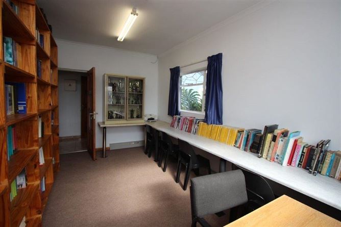 Private, Arbroath Rd, Johannesburg