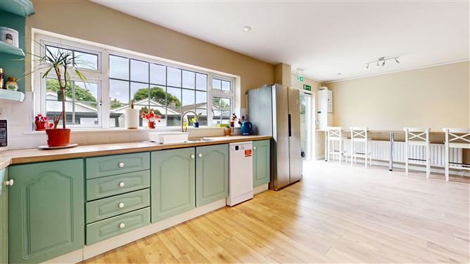 11 The Crescent, Kingswood Heights, Dublin 24, Co. Dublin