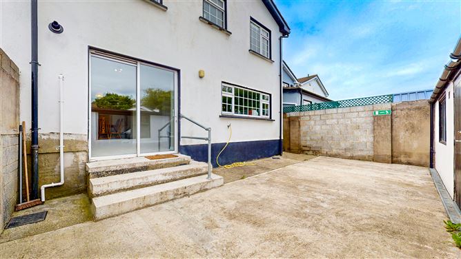 11 The Crescent, Kingswood Heights, Dublin 24, Co. Dublin