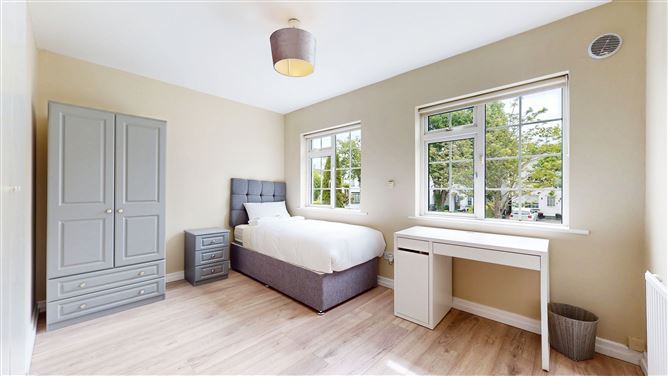 11 The Crescent, Kingswood Heights, Dublin 24, Co. Dublin