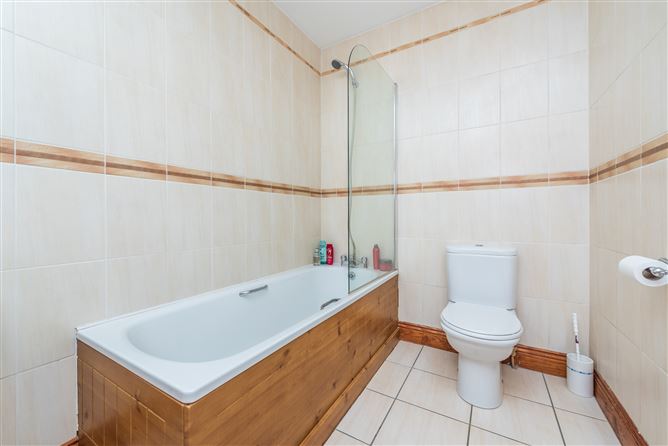 20 Walshestown Abbey, Newbridge, Co. Kildare