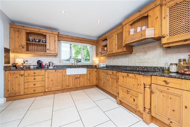 20 Walshestown Abbey, Newbridge, Co. Kildare