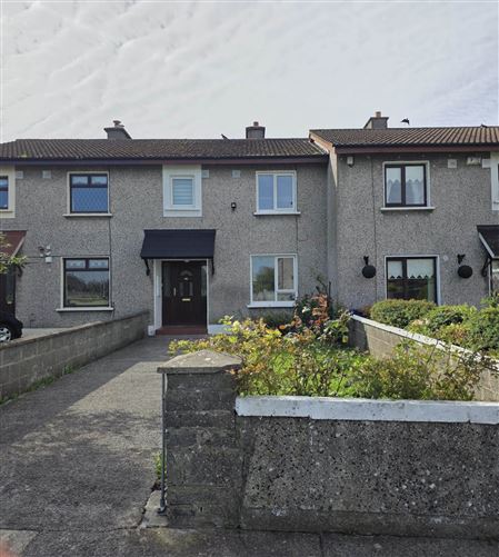 302 Castlepark, Ballybane, County Galway