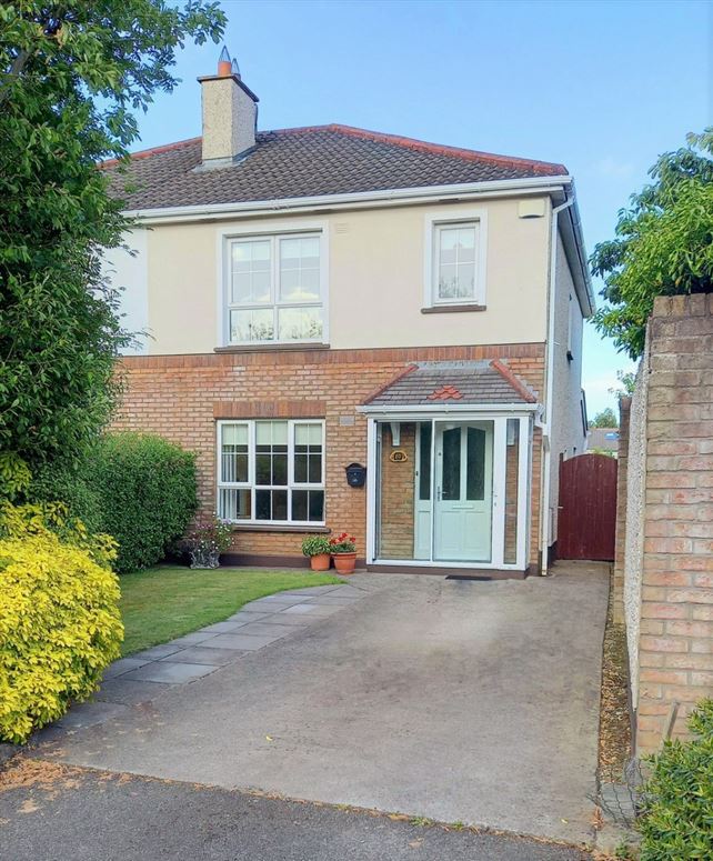10 Oldbridge Green, Lucan, Co. Dublin DNG Lucan 4603613 MyHome.ie