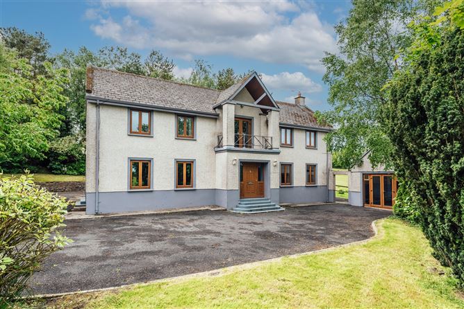 Main image for Ponsfield Stud on c. 2.6 Acres, Pollardstown, Curragh, Kildare