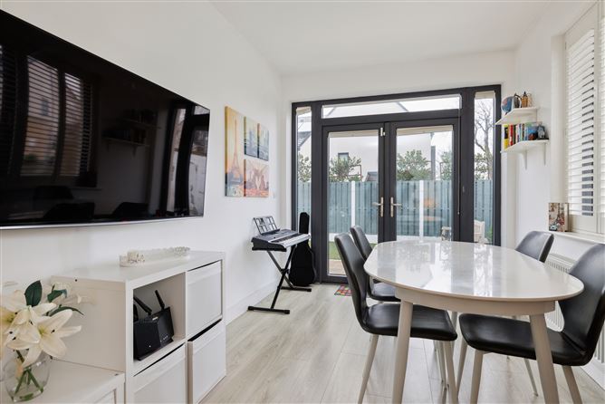 11 The Avenue, Scholarstown Wood , Rathfarnham,   Dublin 16