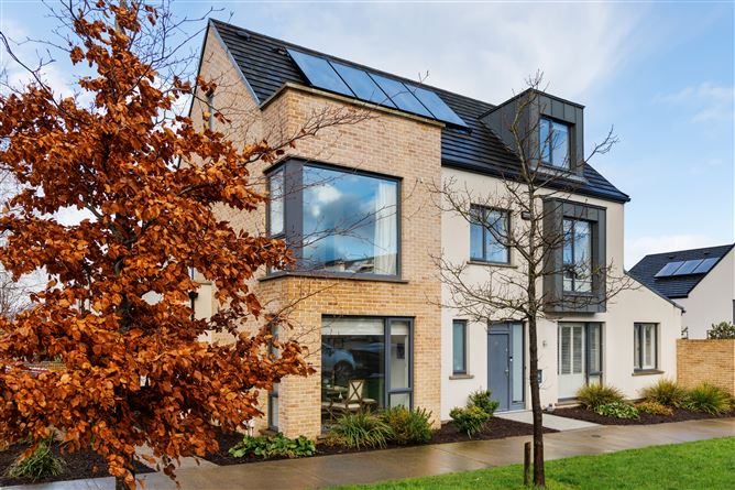 11 The Avenue, Scholarstown Wood , Rathfarnham,   Dublin 16