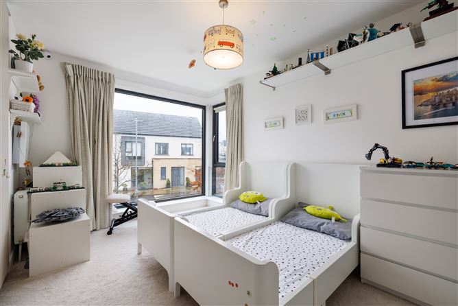 11 The Avenue, Scholarstown Wood , Rathfarnham,   Dublin 16