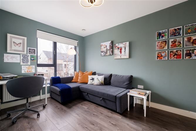 11 The Avenue, Scholarstown Wood , Rathfarnham,   Dublin 16