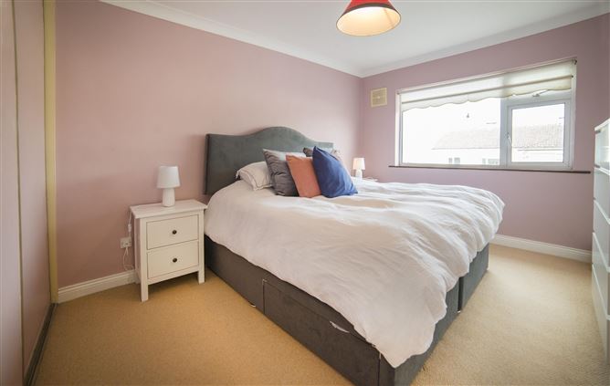 71 Broadford Avenue, Ballinteer, Dublin