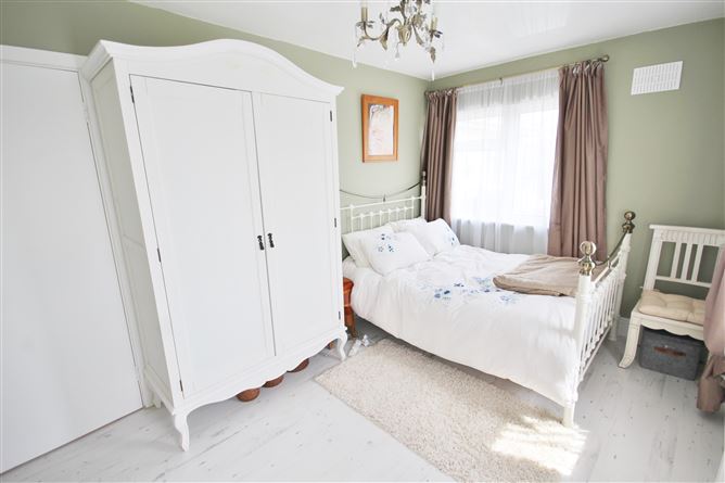 Apt 1, Arch House, Main Street, Blessington, Co.Wicklow, Blessington, Wicklow