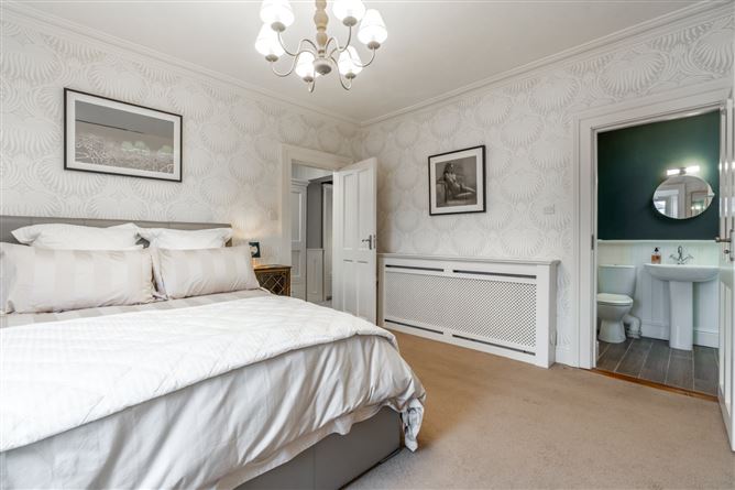 26 Sandycove Road, Sandycove, Co. Dublin