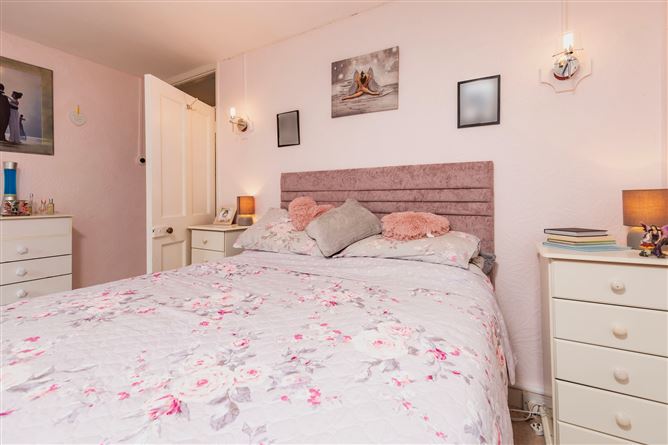 37 Bernadette Place, Wexford Town, Wexford