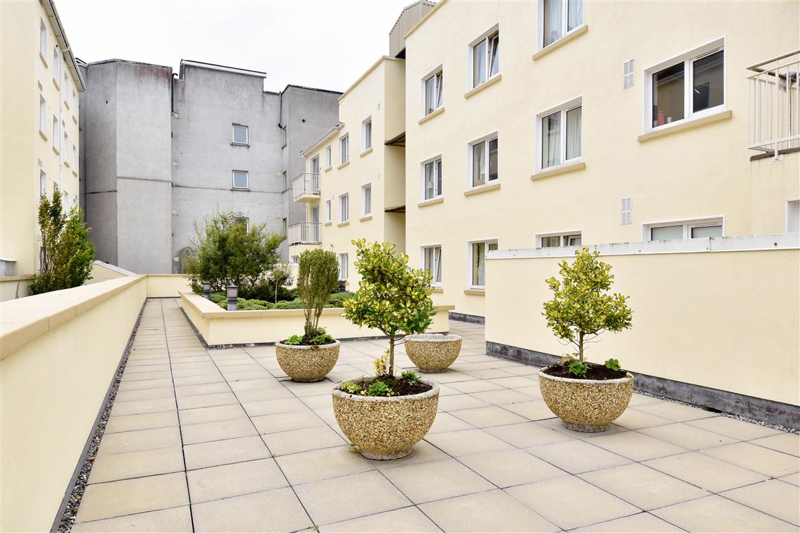 3 Monterey Court, Quincentennial Drive, Salthill, Galway