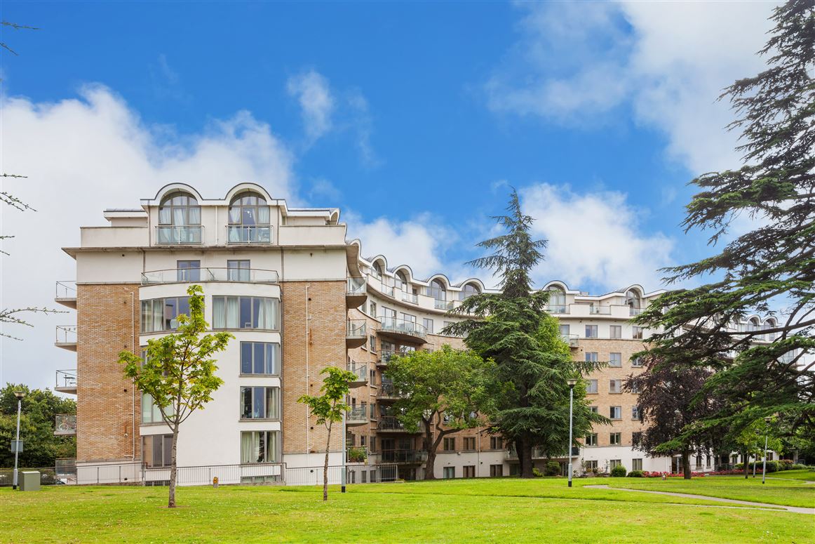 35 The Oaks Rockfield , Dundrum, Dublin 16