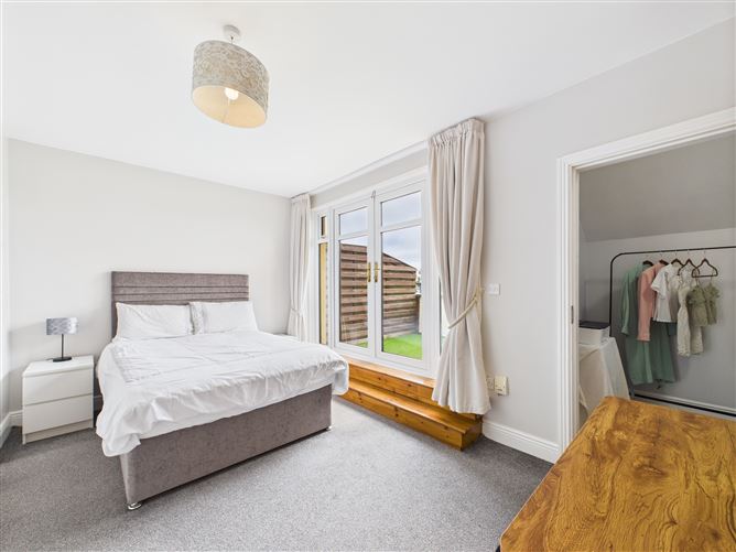 15 Woodbrook Court, Carpenterstown, Dublin 15