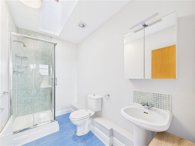 15 Woodbrook Court, Carpenterstown, Dublin 15