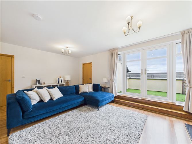 15 Woodbrook Court, Carpenterstown, Dublin 15