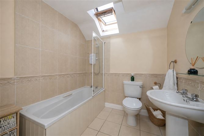 Photo 20 of 25 — 143 Caisleán View, Ballincollig, Cork