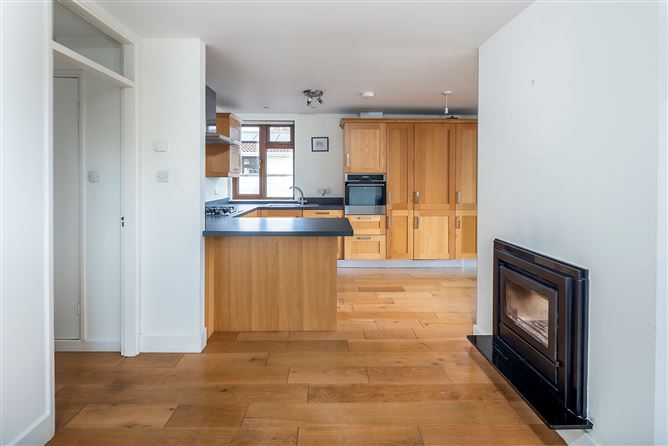 1 Eaton Heights, Cobh, Co. Cork,, Cobh, Cork