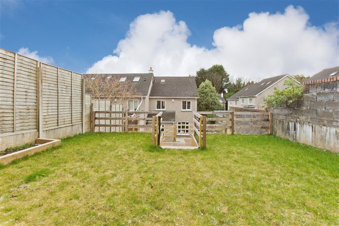 73 Woodside, Dodder Park Road, Rathfarnham, Dublin 14