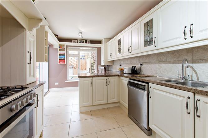 73 Woodside, Dodder Park Road, Rathfarnham, Dublin 14