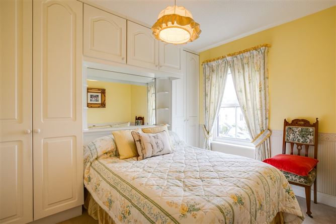 19 Castledawson, Rock Road, Blackrock, Co. Dublin