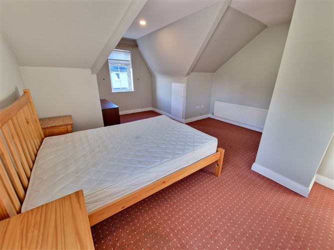 1A Dalcassian Avenue, Turnpike, Ennis, Co. Clare