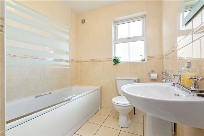 15 Larkfield Manor, Manorhamilton, Co. Leitrim