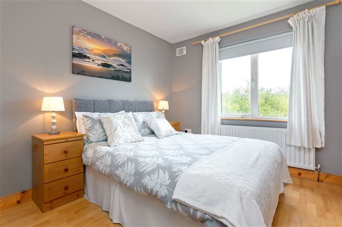 15 Larkfield Manor, Manorhamilton, Co. Leitrim