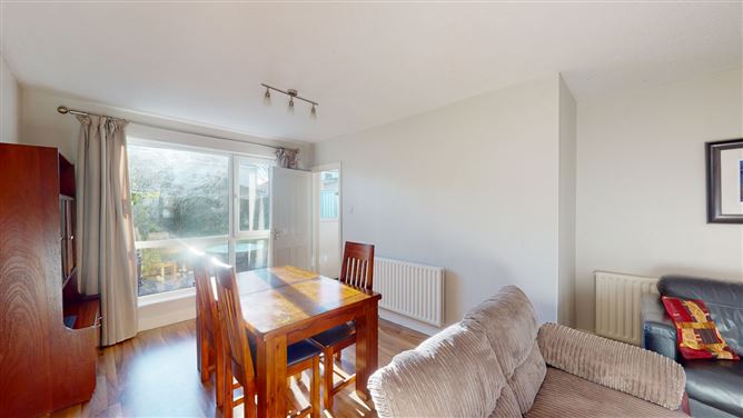 25 Vale View Lawn, The Park, Cabinteely, Dublin 18