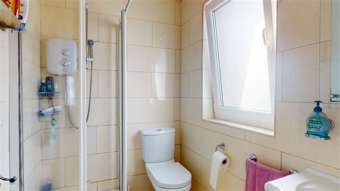 25 Vale View Lawn, The Park, Cabinteely, Dublin 18