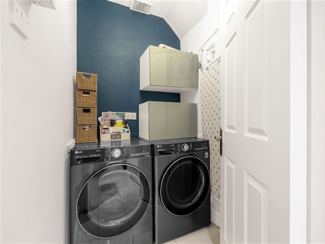 35 The Drive, Earl's Court, Kill, Naas, Co. Kildare