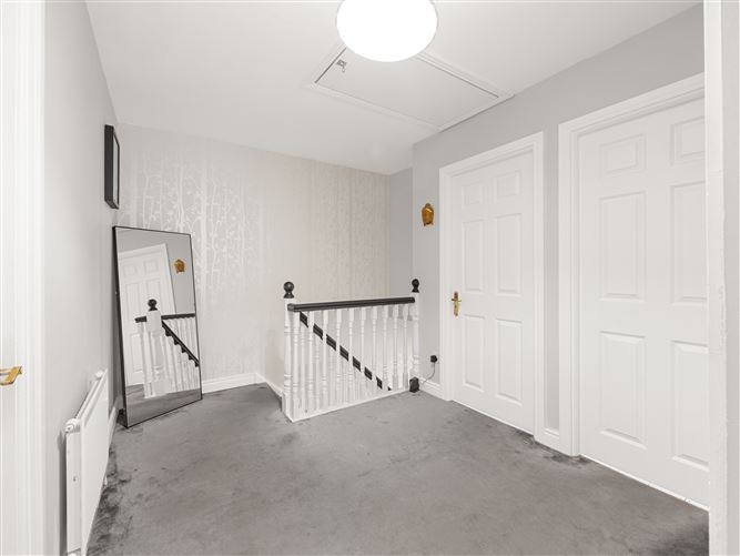 35 The Drive, Earl's Court, Kill, Naas, Co. Kildare