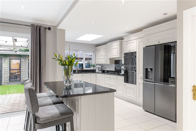 35 The Drive, Earl's Court, Kill, Naas, Co. Kildare