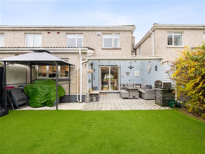 35 The Drive, Earl's Court, Kill, Naas, Co. Kildare