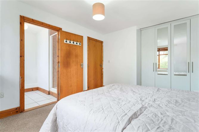 29 Woodbrook Park, Castleknock, Dublin 15